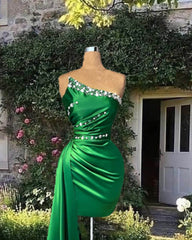 Short Green Sheath Strapless Satin Dress