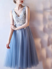 A-Line Bridesmaid Dress V Neck Short Sleeve Elegant Tea Length Lace / Tulle with Appliques - RongMoon