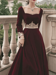 A-Line Elegant Vintage Wedding Guest Formal Evening Valentine's Day Dress Scoop Neck Long Sleeve Floor Length Velvet with Appliques - RongMoon