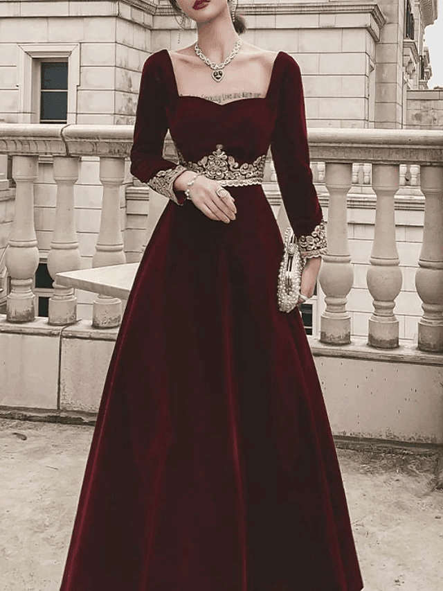 A-Line Elegant Vintage Wedding Guest Formal Evening Valentine's Day Dress Scoop Neck Long Sleeve Floor Length Velvet with Appliques - RongMoon