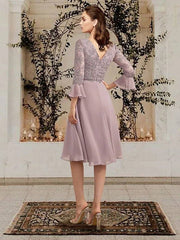 A-Line Mother of the Bride Dress Plus Size Elegant V Neck Knee Length Chiffon Lace 3/4 Length Sleeve with Beading Appliques - RongMoon