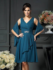 A-Line/Princess V-neck Beading Sleeveless Short Chiffon Mother of the Bride Dresses - RongMoon