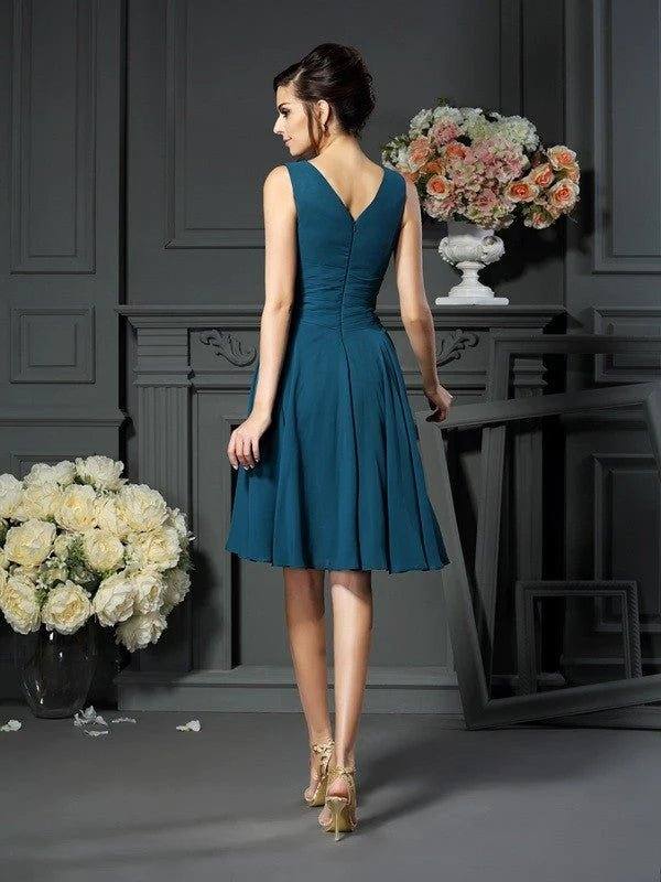 A-Line/Princess V-neck Beading Sleeveless Short Chiffon Mother of the Bride Dresses - RongMoon