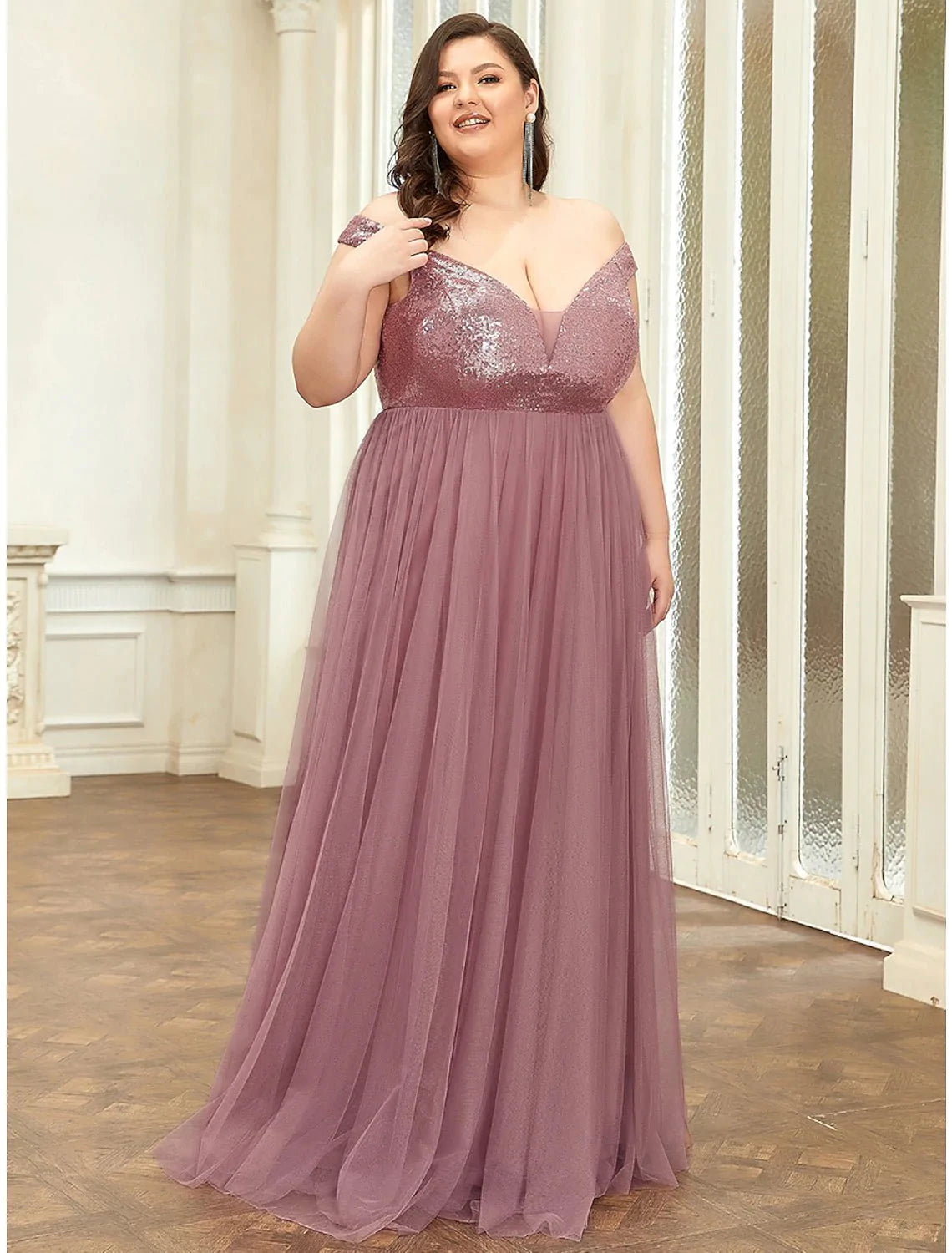 Bridesmaid Dress V Neck Sleeveless Elegant Floor Length Tulle / Sequined with Draping / Tier / Solid Color - RongMoon