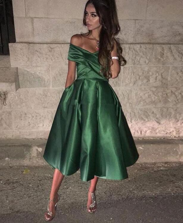 OFF THE SHOULDER DARK GREEN TEA LENGTH HOMECOMING DRESSES    cg21427