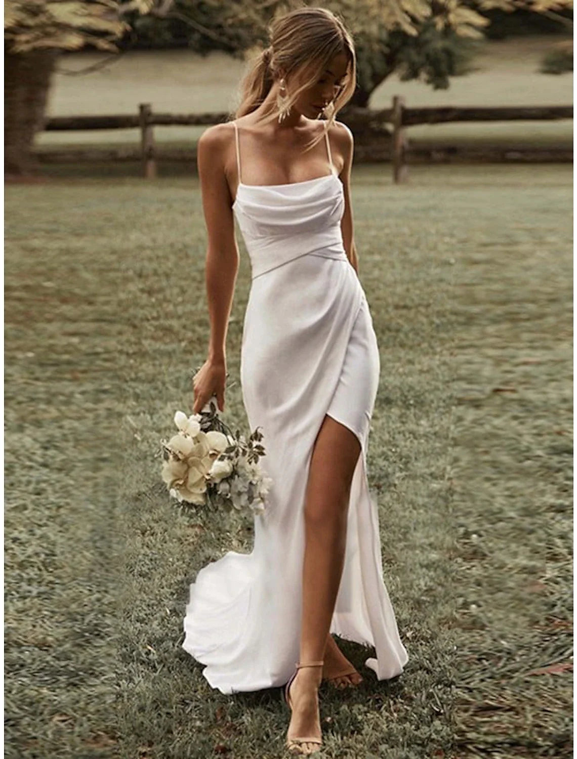 Beach Sexy Casual Wedding Dresses Sheath / Column Square Camisole Spaghetti Strap Sweep / Brush Train Stretch Fabric Bridal Gowns With Ruched Split Front