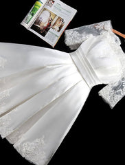 A-Line Bridesmaid Dress Off Shoulder Short Sleeve Elegant Short / Mini Satin with Lace - RongMoon