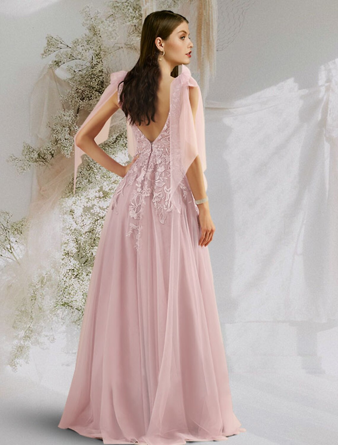 A-Line Beautiful Back Floral Open Back Engagement Prom Dress V Neck Backless Sleeveless Floor Length Tulle with Bow(s) Appliques