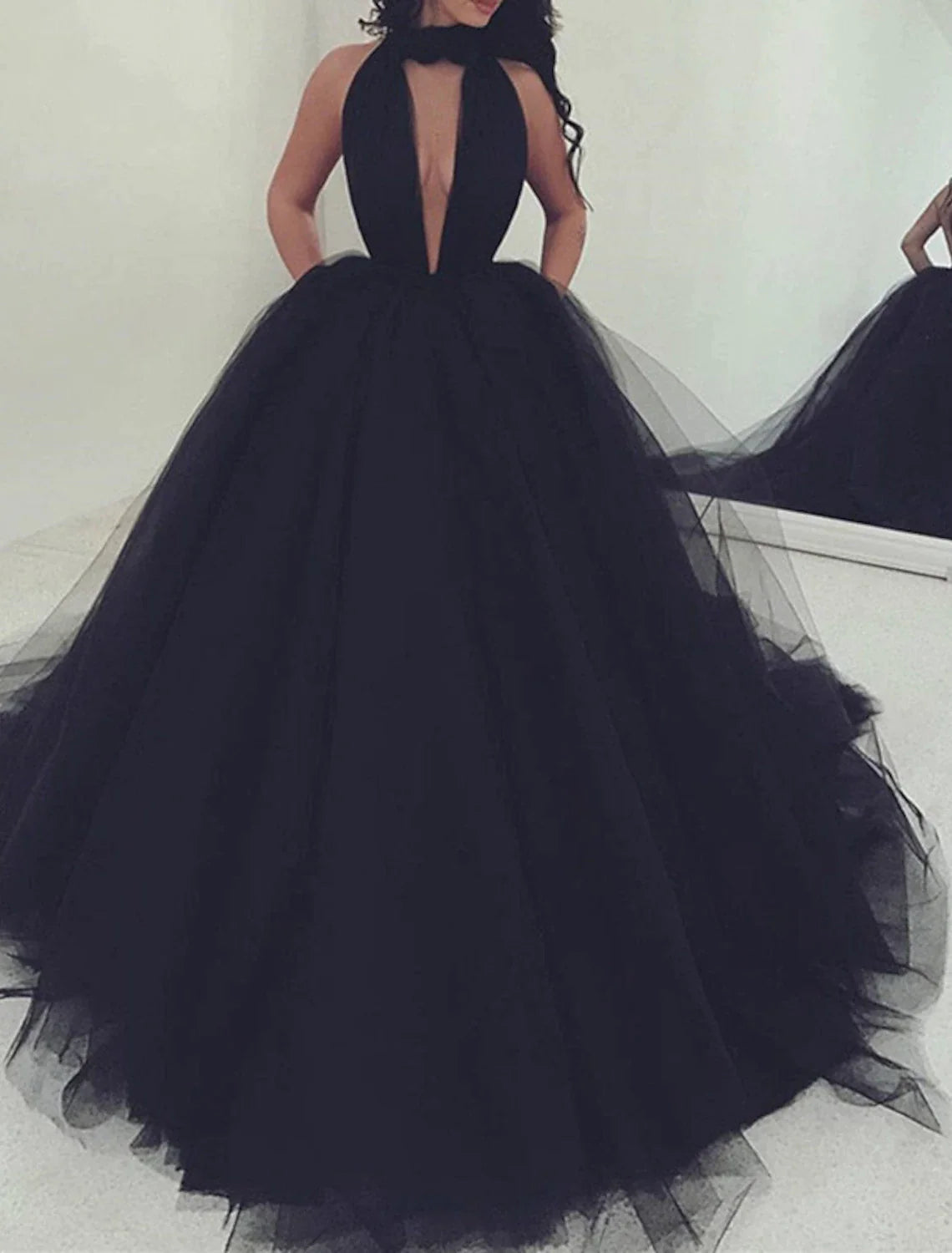 Ball Gown Prom Dresses Open Back Dress Wedding Party Court Train Sleeveless Halter Tulle Backless with Pleats