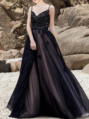 Princess A-Line Wedding Dresses V Neck Spaghetti Strap Sweep / Brush Train Lace Tulle Sleeveless Formal Romantic Sexy Black Backless with Appliques - RongMoon