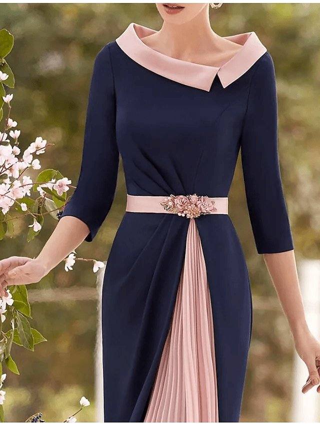 Sheath / Column Mother of the Bride Dress Elegant Jewel Neck Knee Length Stretch Chiffon Half Sleeve with Pleats Crystal Brooch Color Block - RongMoon