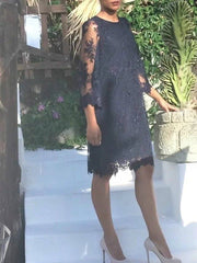Sheath / Column Mother of the Bride Dress Elegant Jewel Neck Lace Tulle with Appliques - RongMoon