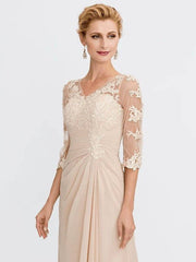 Sheath / Column Mother of the Bride Dress Elegant See Through V Neck Floor Length Chiffon Sheer Lace Half Sleeve with Appliques Side Draping - RongMoon