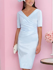 Sheath / Column Mother of the Bride Dress Elegant V Neck Knee Length Satin Short Sleeve with Ruching - RongMoon