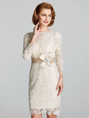 Sheath / Column Mother of the Bride Dress Floral Jewel Neck Knee Length Lace 3/4 Length Sleeve with Lace Sash / Ribbon 2022 / Illusion Sleeve - RongMoon