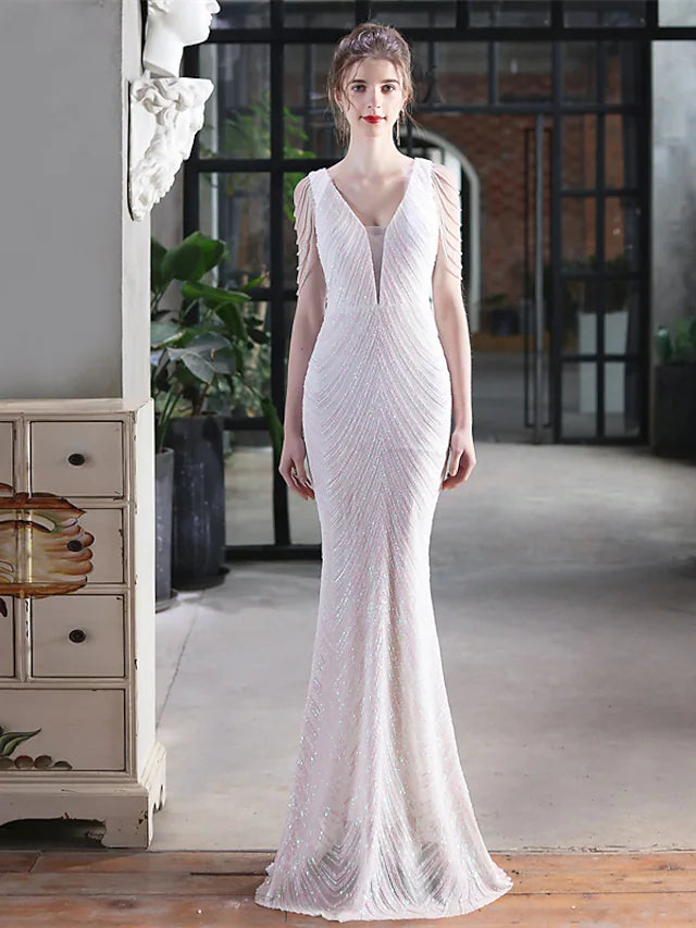 Mermaid / Trumpet Prom Dresses Elegant Dress Formal Floor Length Sleeveless V Neck Sequined with Sequin