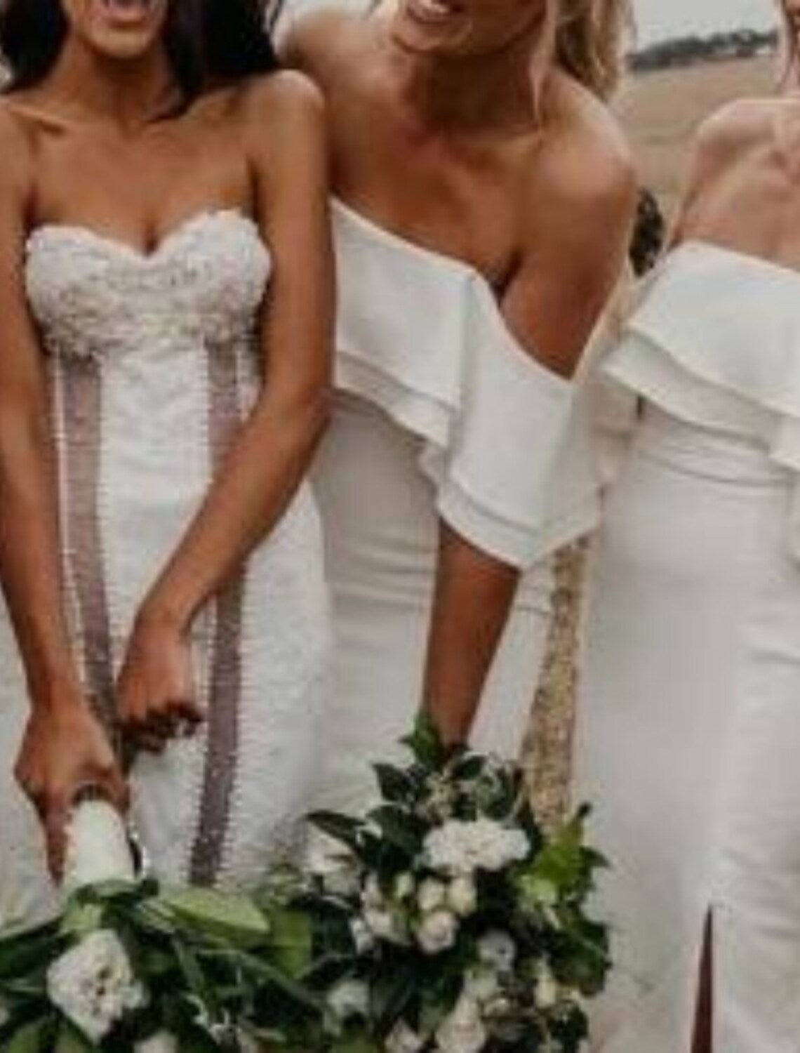 Sheath / Column Bridesmaid Dress Off Shoulder Short Sleeve Elegant Knee Length Stretch Chiffon with Ruffles / Solid Color - RongMoon